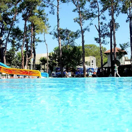 Meder - Ultra Hotel