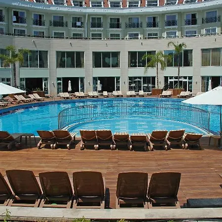 Meder - Ultra Hotel
